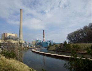 Photo of a coal plant along a river in Michigan