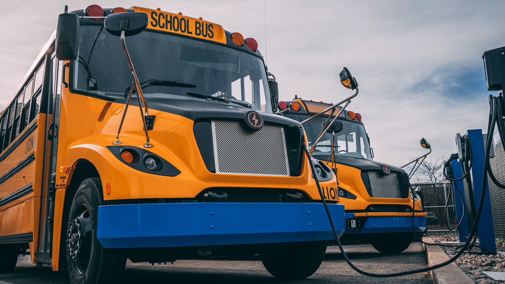 WEBINAR Electric School Buses Fuel Clean Rides For Kids   Lion Electric School Bus Green Car Reports 